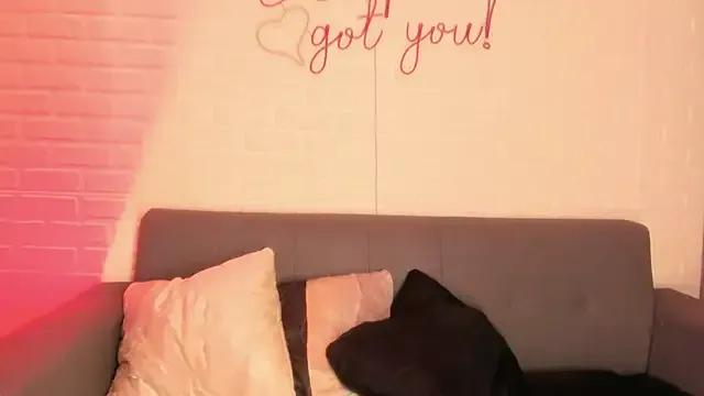 karina_gomez_18 — Put my red ass with your dick