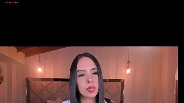 Freechat KatieStonne on StripChat