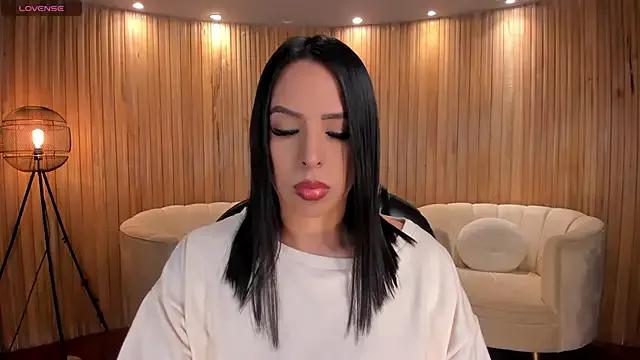 Freechat KatieStonne on StripChat