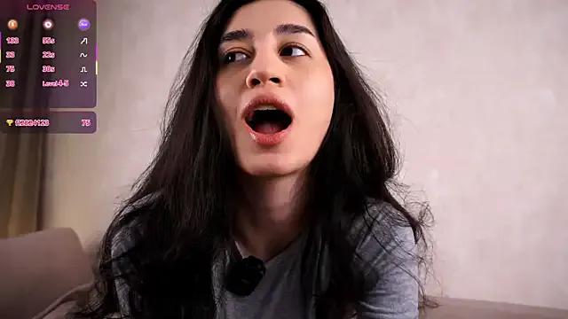 Freechat kayaangell on StripChat