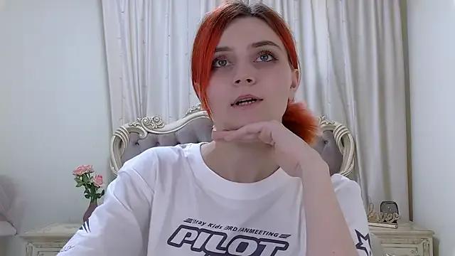 KellyStone on StripChat 