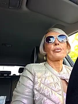 Freechat KirraWhite on StripChat