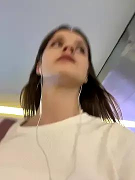 Freechat KittyQueeny on StripChat