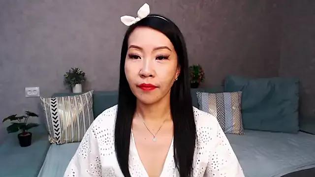 StripChat LiaPak is Freechat LiaPak — massage my legs)