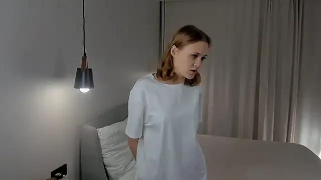 Freechat LilianGlenna on StripChat