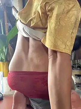 Freechat Linaannn on StripChat