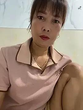 Freechat Linaannn on StripChat