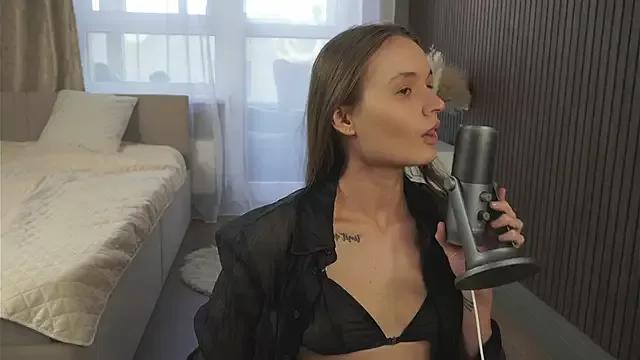 Freechat lisa_schiele on StripChat