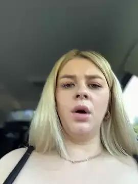 Freechat Love_Bri on StripChat