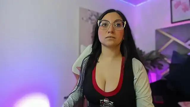 Freechat lucy_neil on StripChat