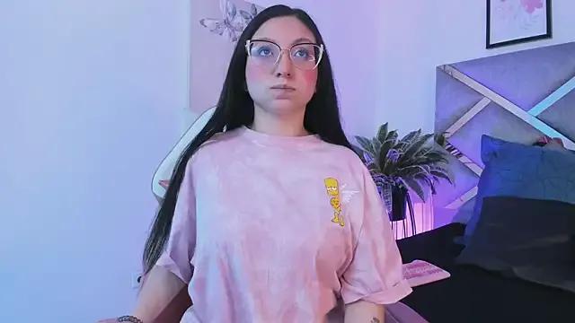 Freechat lucy_neil on StripChat