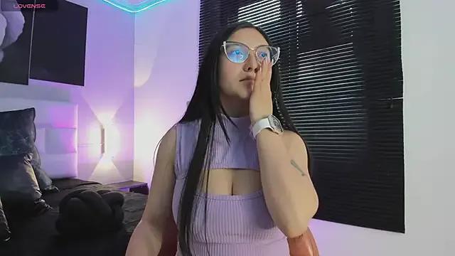 Freechat lucy_neil on StripChat