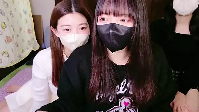 Group maataaan on StripChat