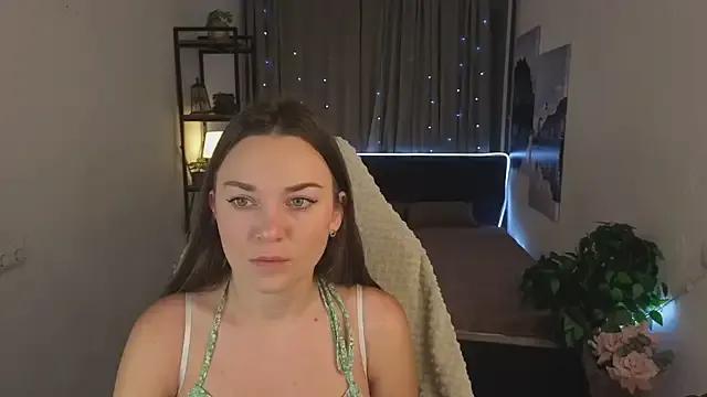 Madison_Golden — naked boobs