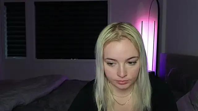 Private margot_robbie7 on StripChat