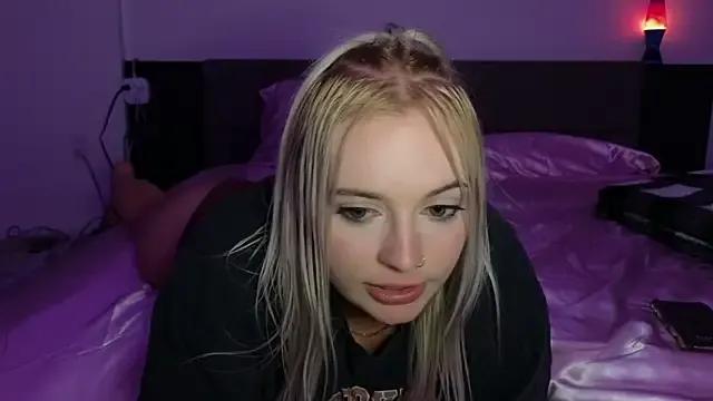 Private margot_robbie7 on StripChat