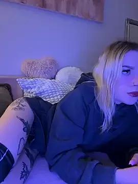 Freechat marnemzavar444 on StripChat