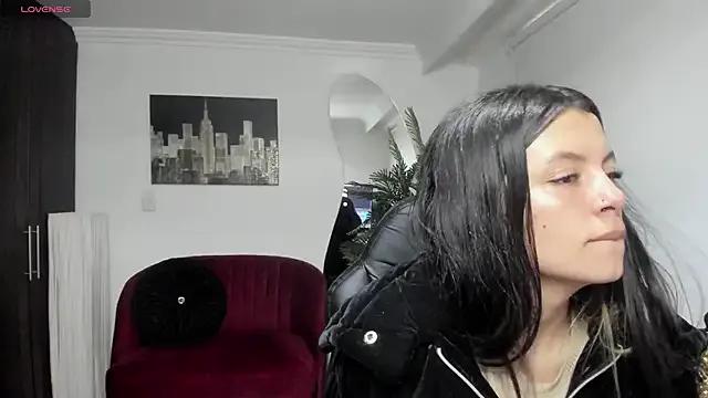 Freechat Meghan320 on StripChat