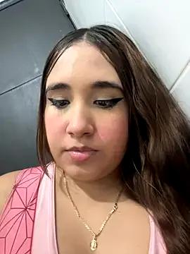 Freechat melyescobar on StripChat