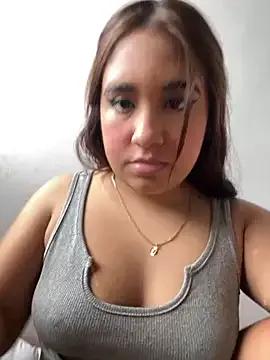 Freechat melyescobar on StripChat