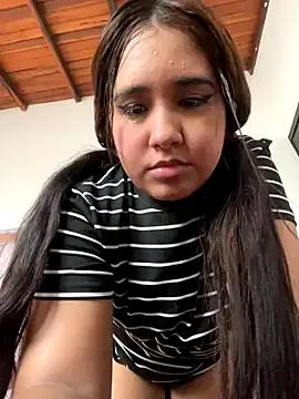 Freechat melyescobar on StripChat