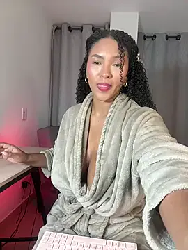 Mia_sweet80