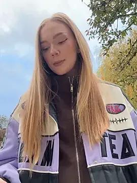 Freechat MilaMoone on StripChat