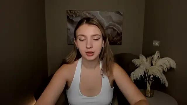 MilinaMorris on StripChat 