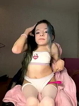 Freechat MiniSophiaa on StripChat