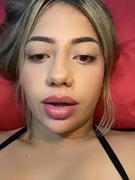 Freechat MissCat_ on StripChat