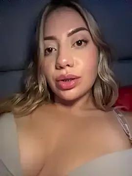 Freechat MissCat_ on StripChat