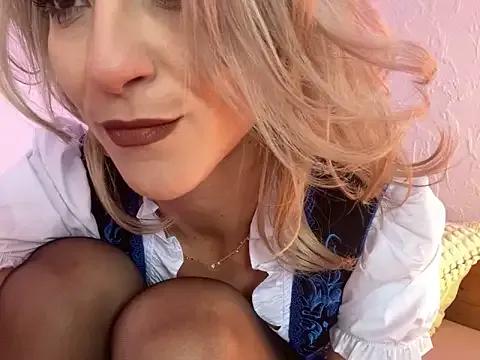 Freechat missdaisydiamond777 on StripChat