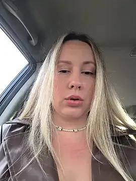 Mona_Plus — Full nakedget out of the car