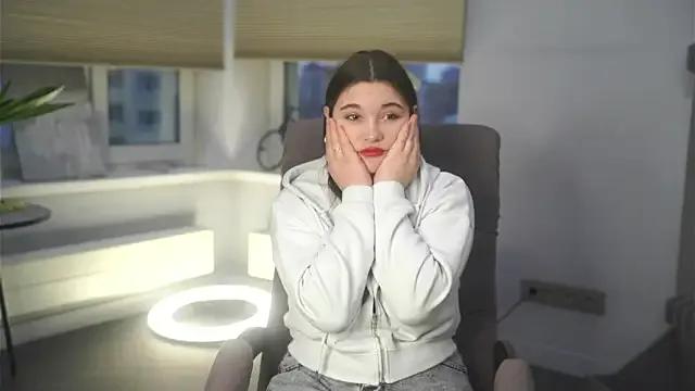 Freechat MonetBrinkman on StripChat