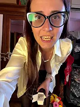 Freechat NataKitten on StripChat