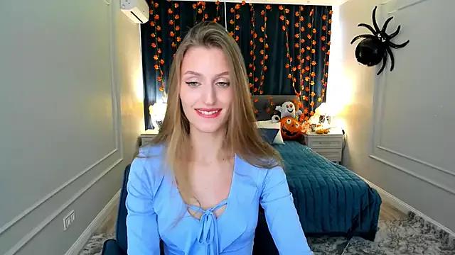 Freechat NaturalBeaty on StripChat