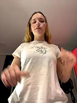 Private NicoleCut on StripChat