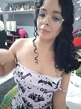 Freechat NinaSweet2 on StripChat
