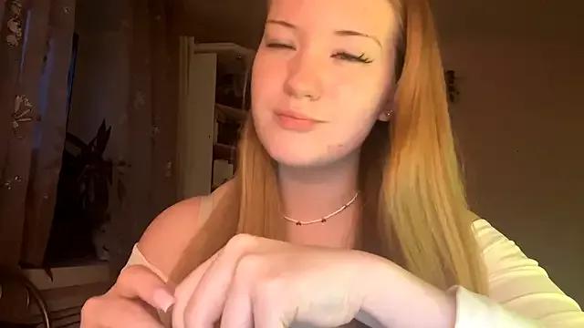 Freechat PandaFluff on StripChat