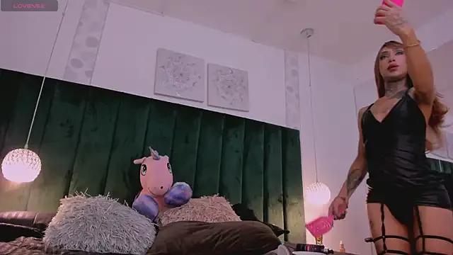 Freechat PaulinaGame on StripChat