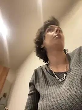 Piggiteablacktea — Fingering pussy