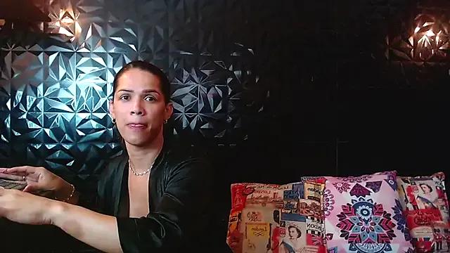 Freechat PINK__LOLA1 on StripChat