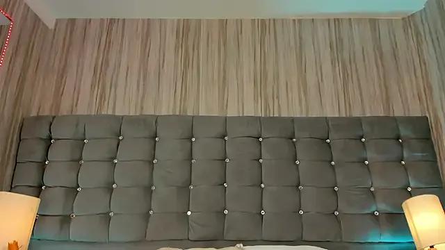 Freechat Poacahontasfg on StripChat