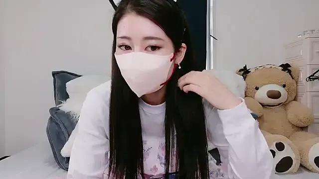 Freechat Ran_2323 on StripChat