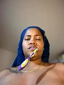 StripChat riri_brunnete is Freechat riri_brunnete — Make me moan your name