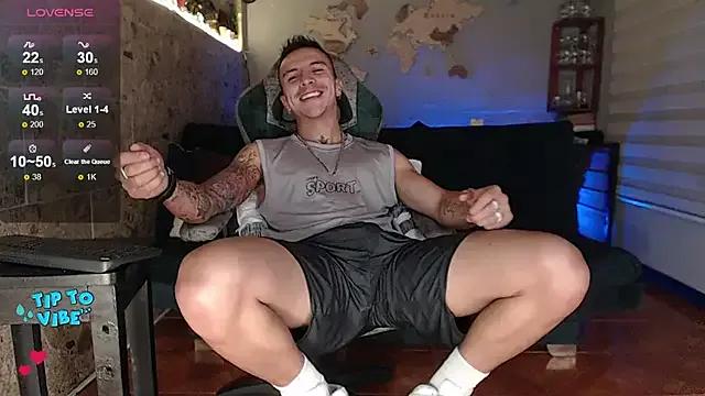 Freechat rogert_xx on StripChat