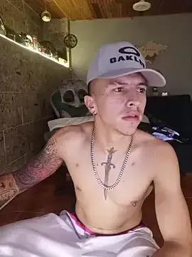 Freechat rogert_xx on StripChat