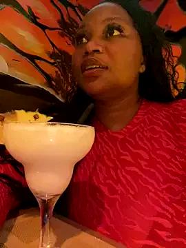 RoyalVibeXO — Good Vibes Squirt@goal