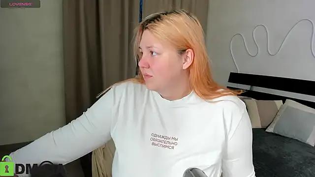 Freechat Ruth_Oliver on StripChat