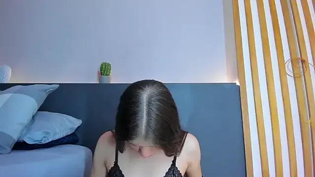 sara__jones_gh on StripChat 